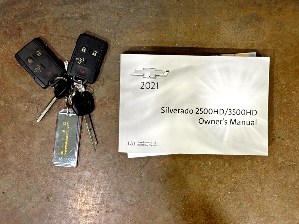 2021 Chevrolet Silverado 1500 Image 3