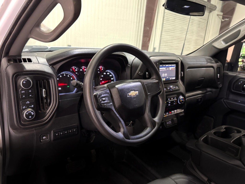 2021 Chevrolet Silverado 1500 Image 3
