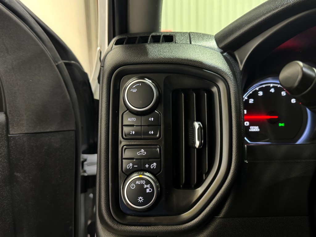 2021 Chevrolet Silverado 1500 Image 25