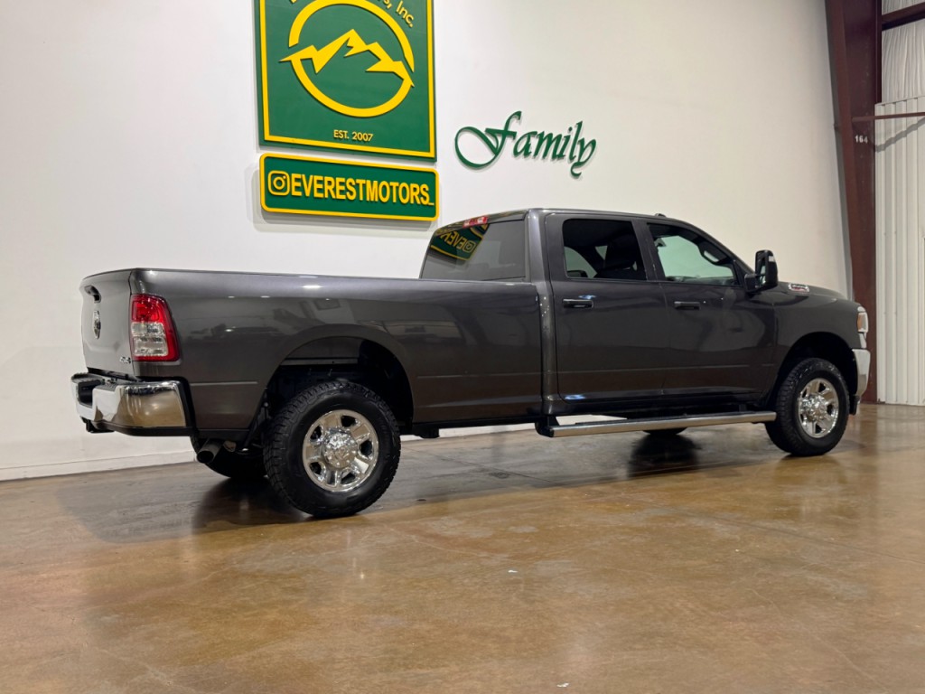 2024 RAM 2500 Image 8