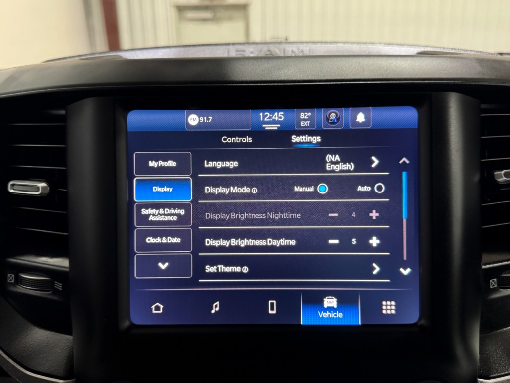 2024 RAM 2500 Image 38