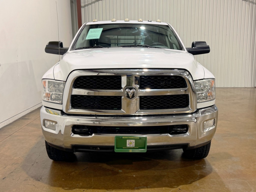 2018 RAM 3500 Image 2
