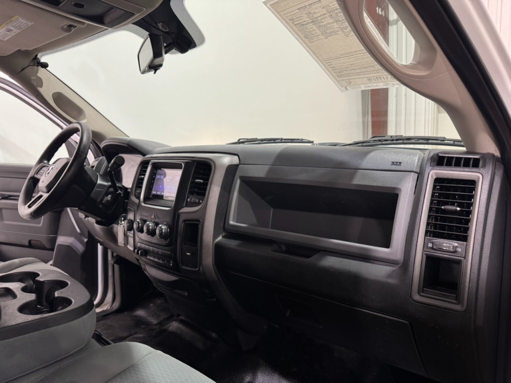 2018 RAM 3500 Image 11