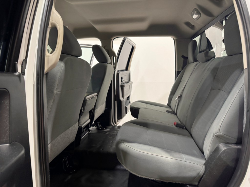 2018 RAM 3500 Image 16