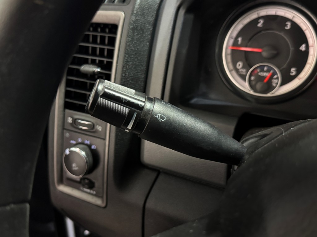 2018 RAM 3500 Image 25