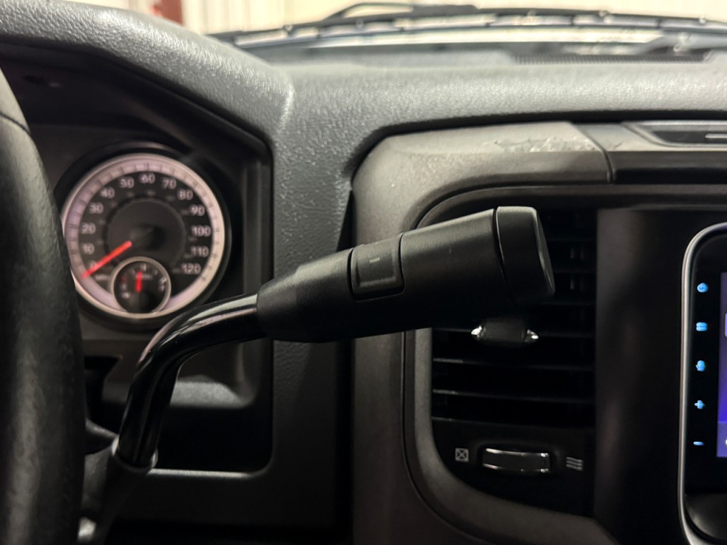 2018 RAM 3500 Image 26