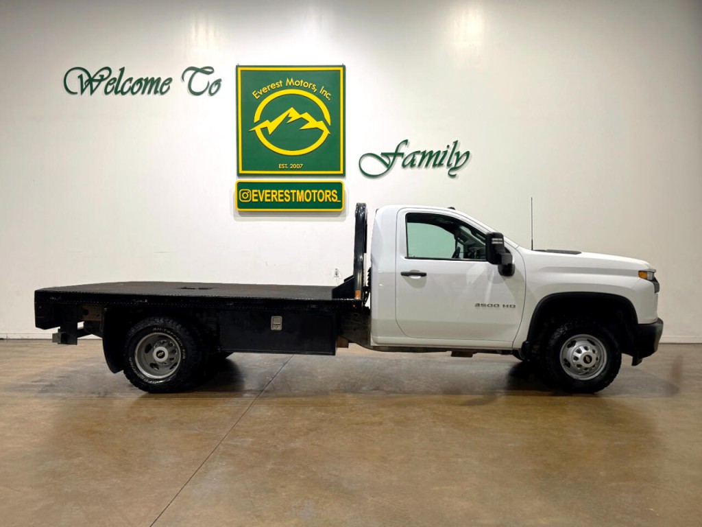 2023 Chevrolet Silverado 1500 Image 2