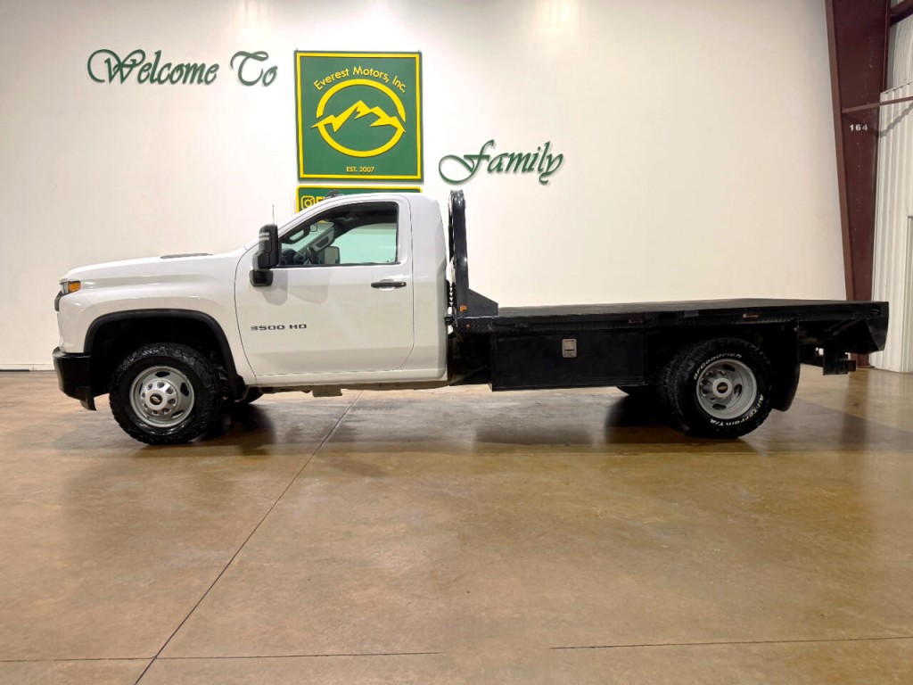 2023 Chevrolet Silverado 1500 Image 2