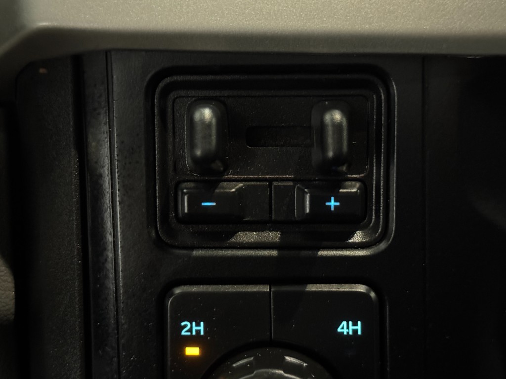 2023 Ford F-250 Image 25