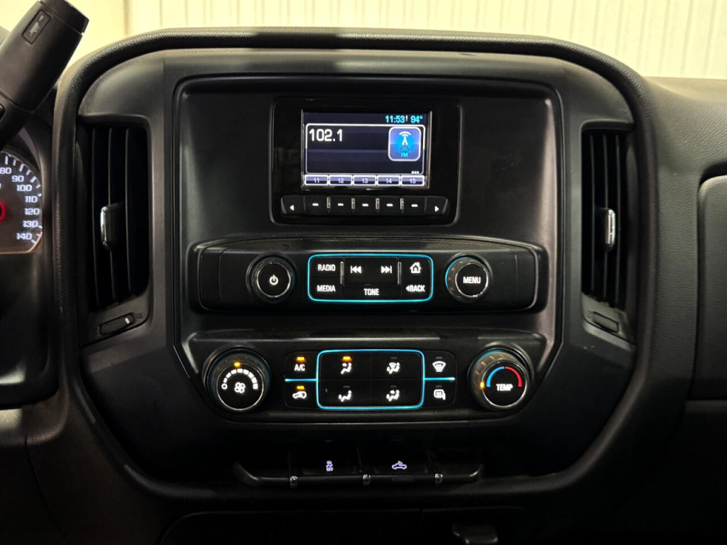 2015 Chevrolet Silverado 1500 Image 3