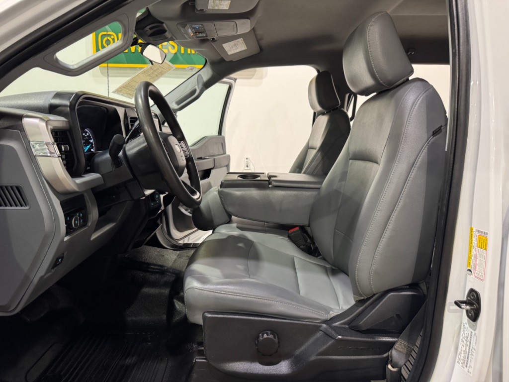 2023 Ford F-250 Image 12