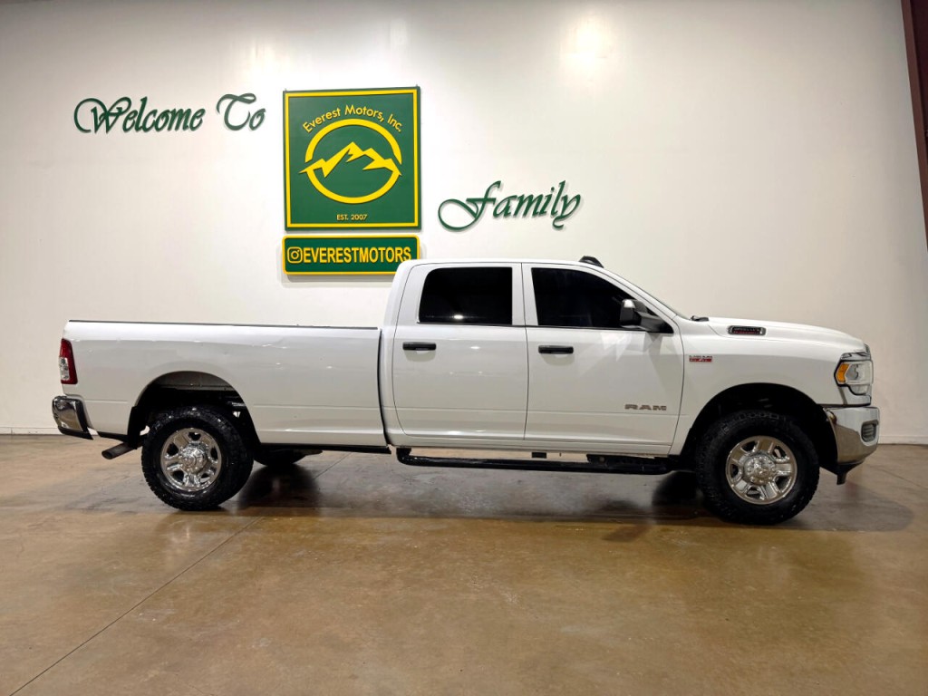 2022 RAM 2500 Image 2