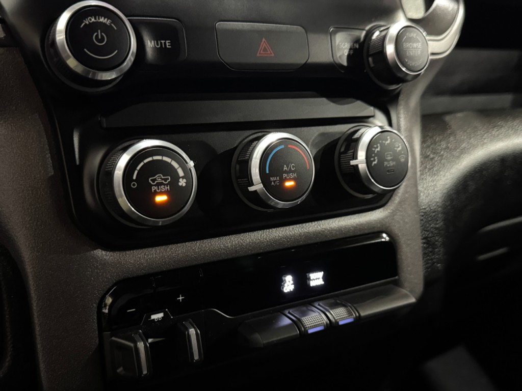 2020 RAM 2500 Image 26