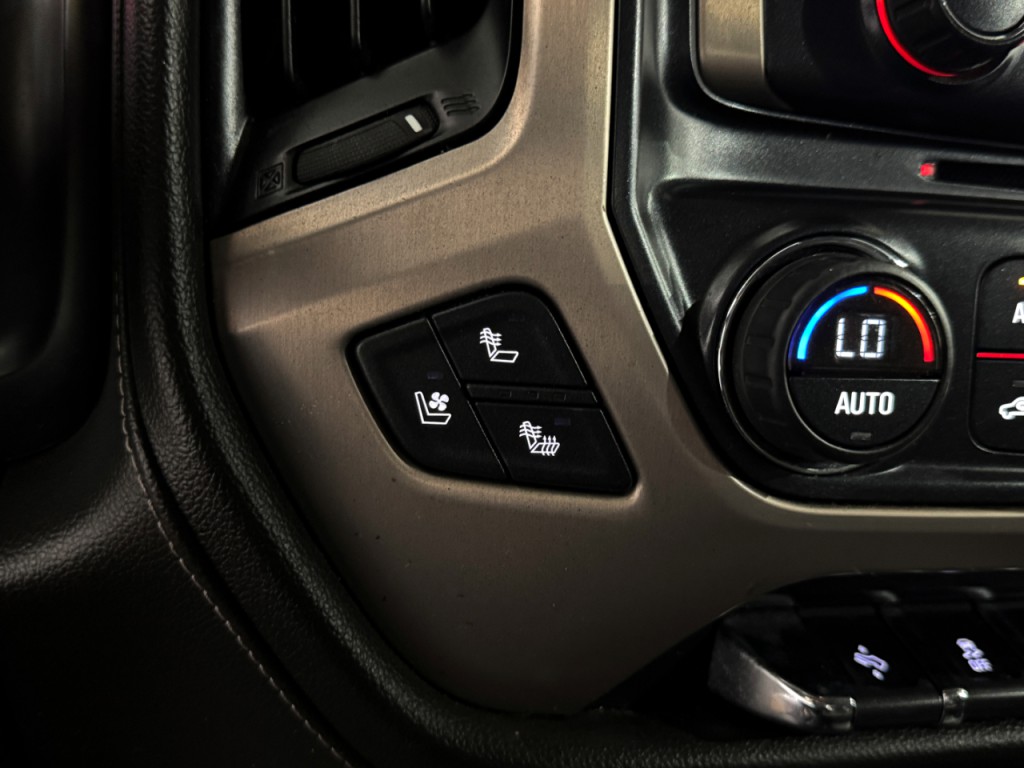 2016 GMC Sierra 3500 Image 22