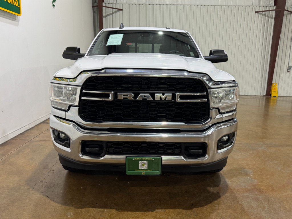 2022 RAM 2500 Image 2