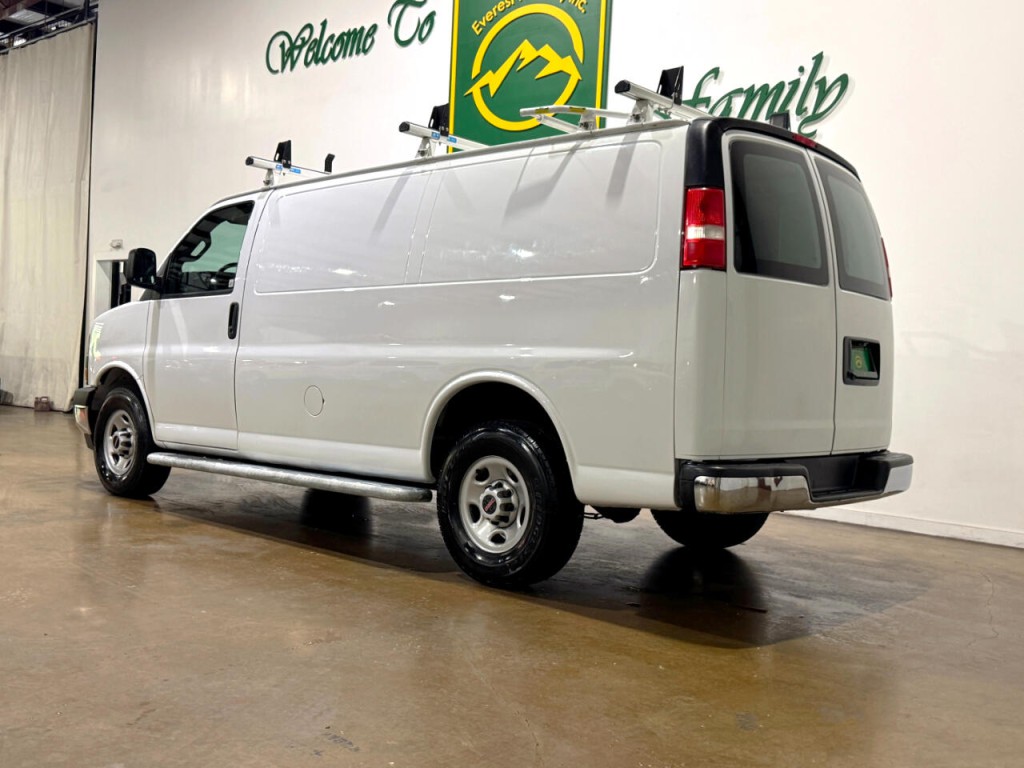 2020 GMC Savana Image 5