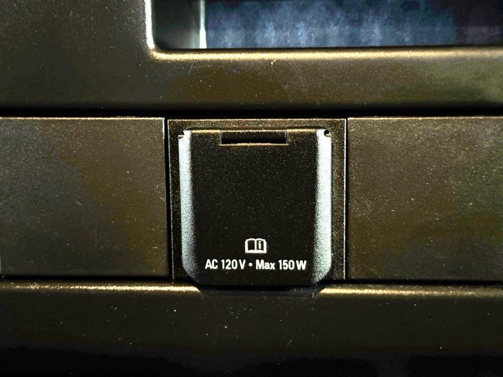 2020 GMC Savana Image 18