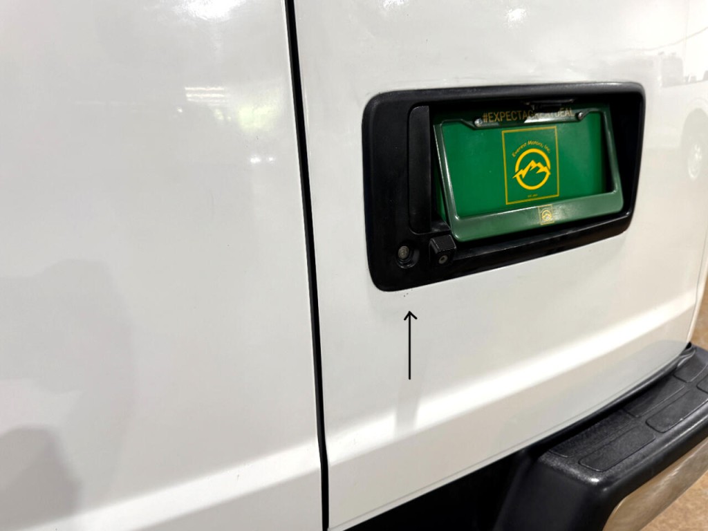 2020 GMC Savana Image 45