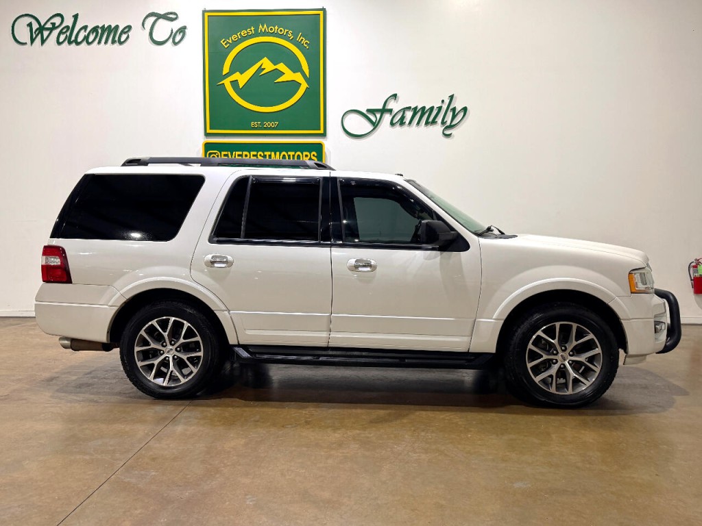 2016 Ford Expedition Image 2