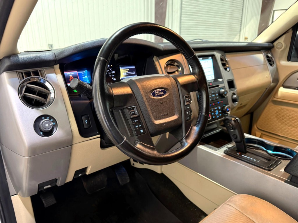 2016 Ford Expedition Image 3