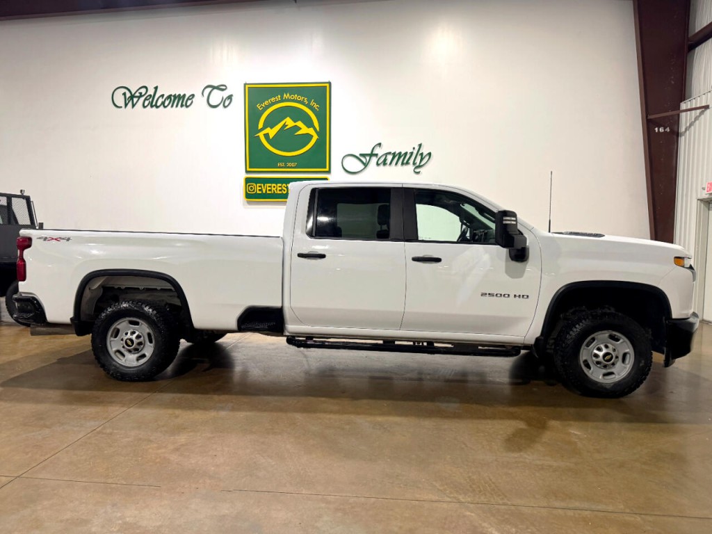 2021 Chevrolet Silverado 1500 Image 2