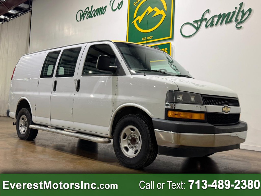 2020 Chevrolet Express Image 1