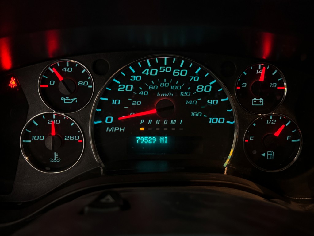 2020 Chevrolet Express Image 4