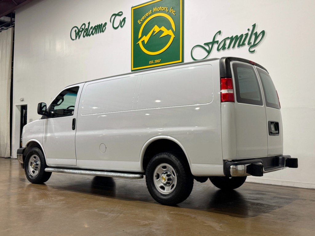 2020 Chevrolet Express Image 6