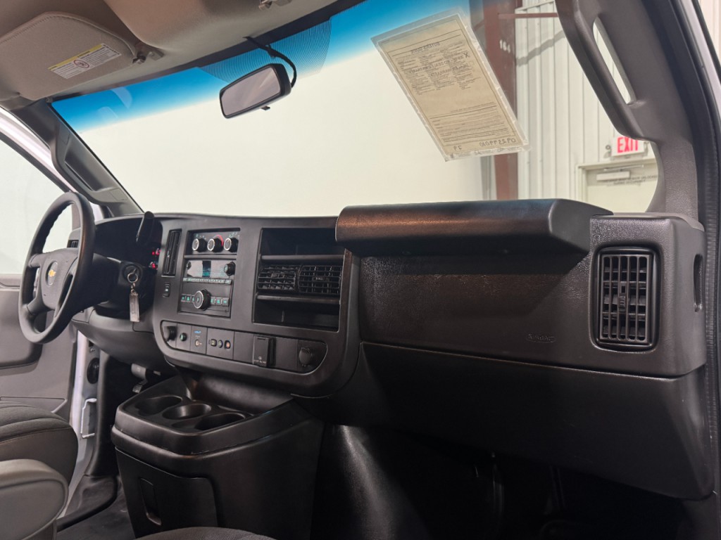 2020 Chevrolet Express Image 11