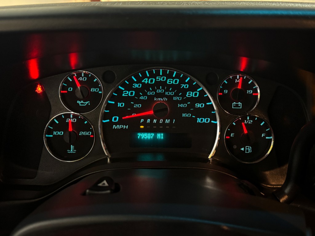 2020 Chevrolet Express Image 28