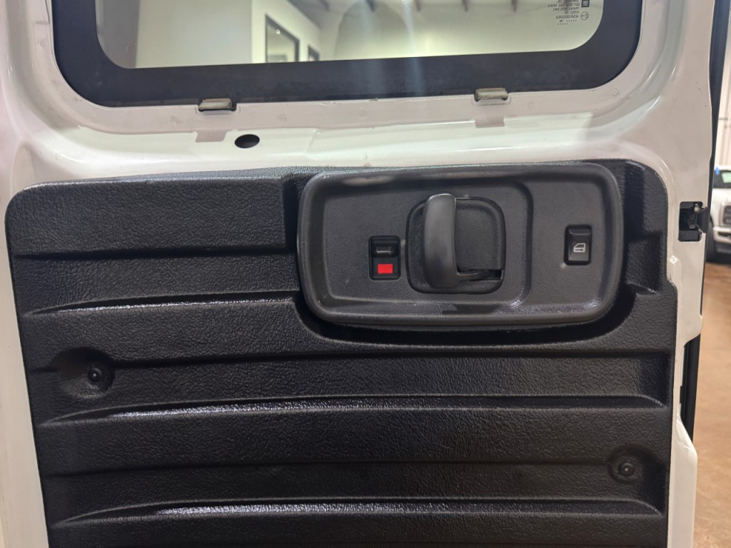 2020 Chevrolet Express Image 37