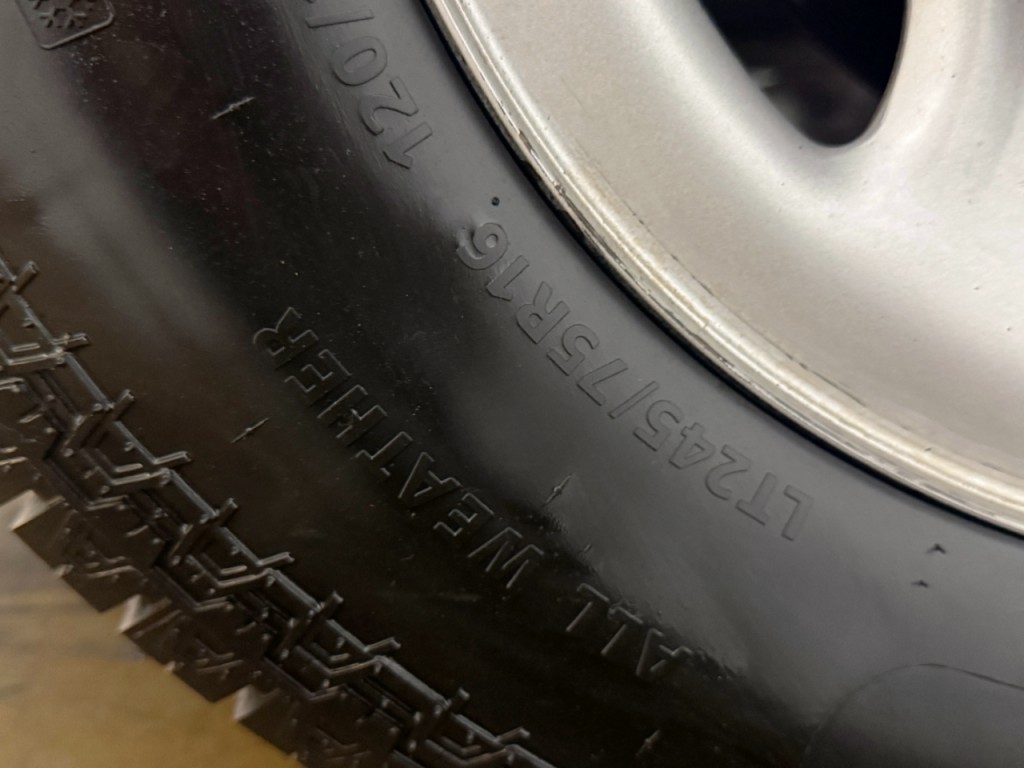 2020 Chevrolet Express Image 42