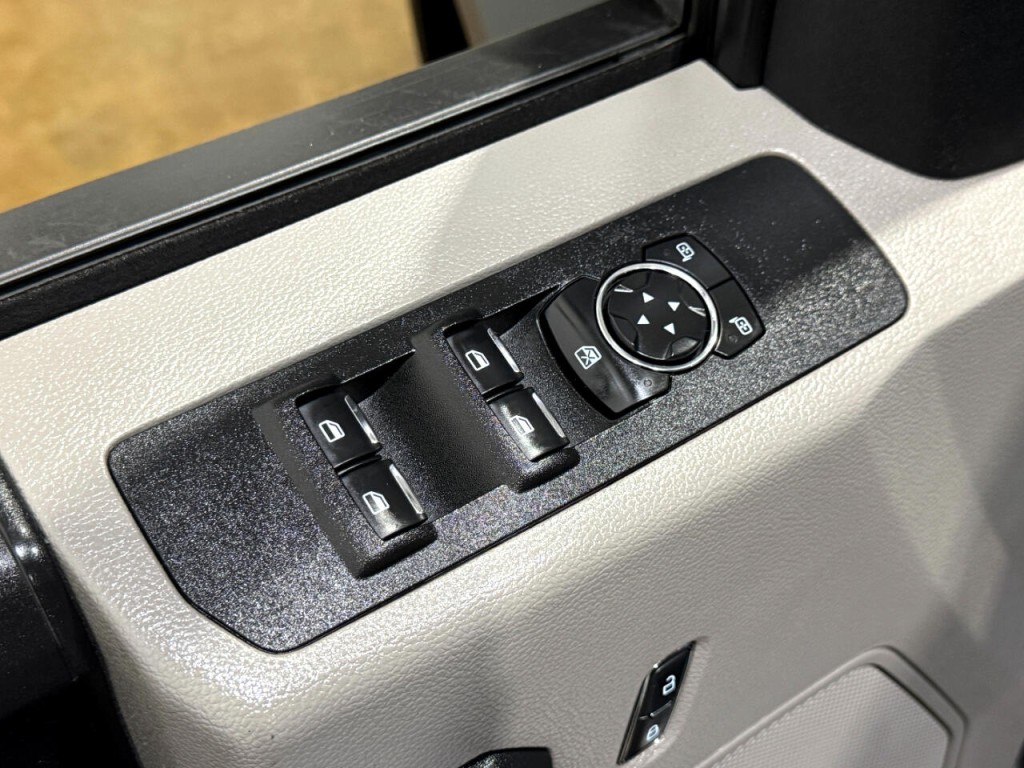 2021 Ford F-350 Image 32
