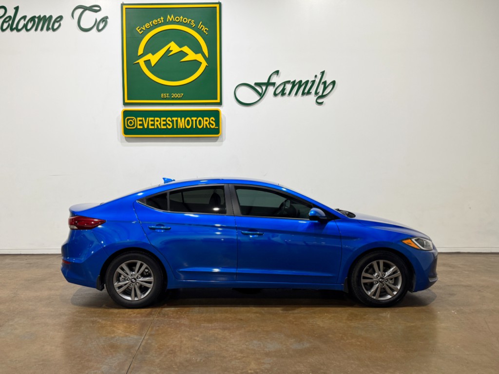 2018 Hyundai Elantra Image 2