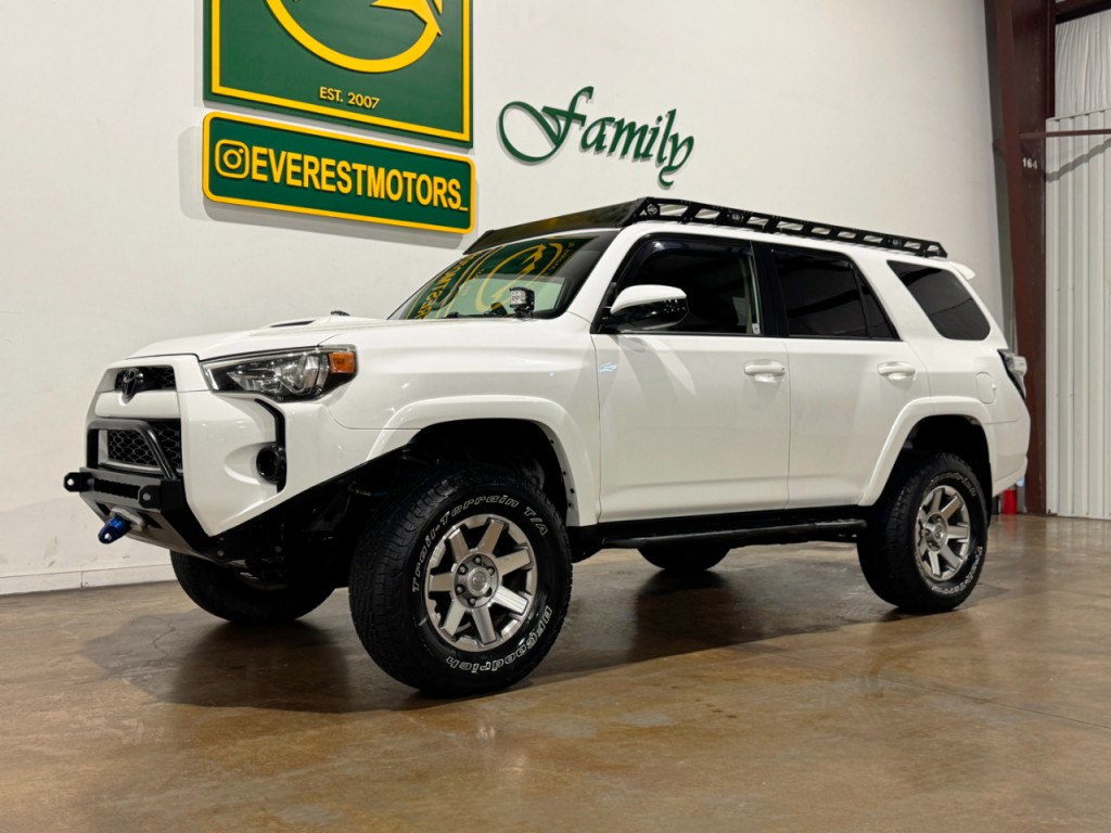 2016 Toyota 4Runner Image 3