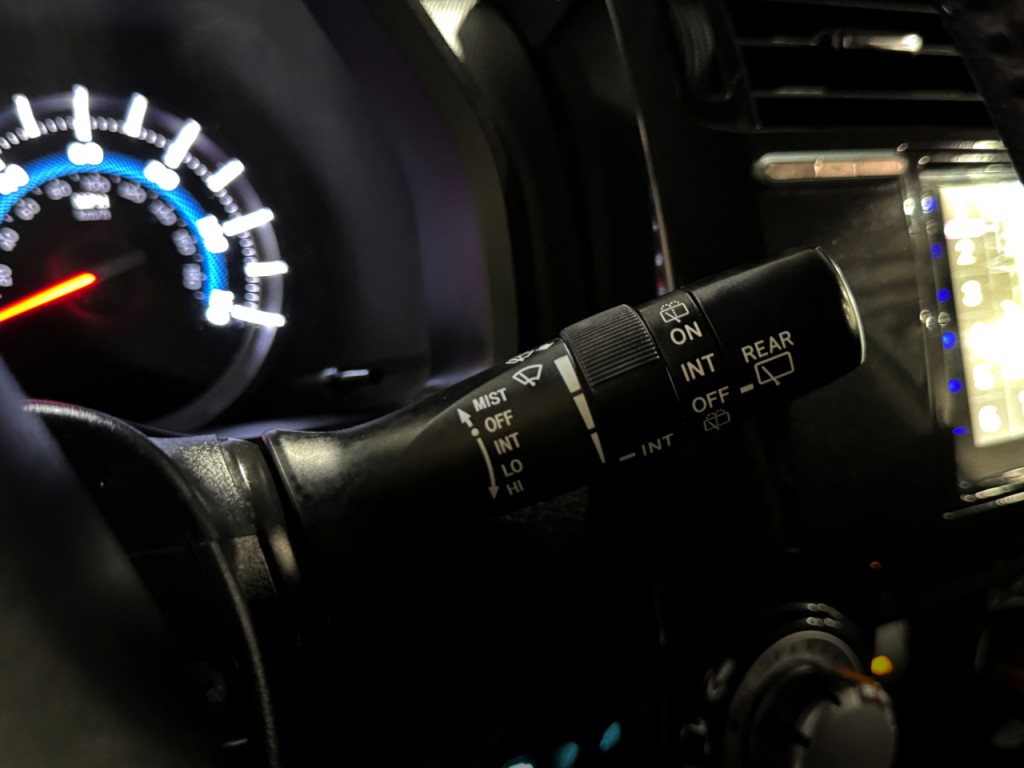 2016 Toyota 4Runner Image 21