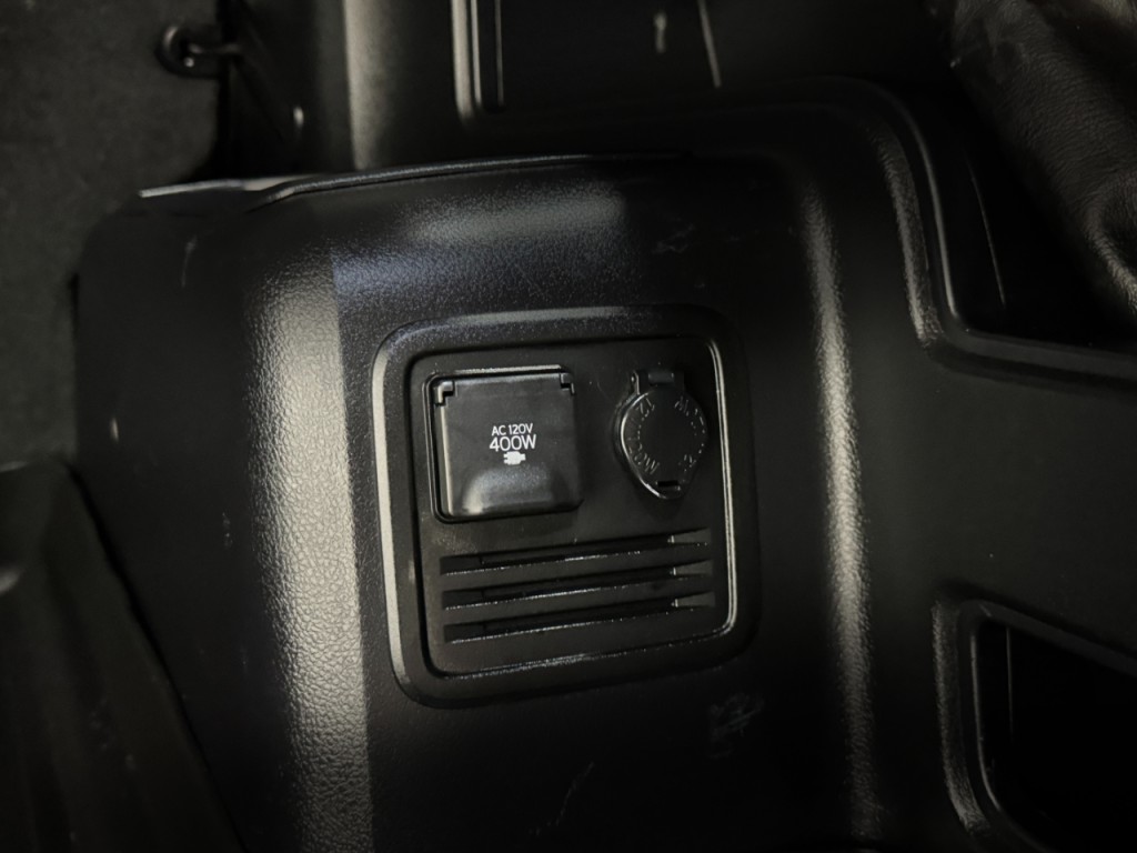 2016 Toyota 4Runner Image 23