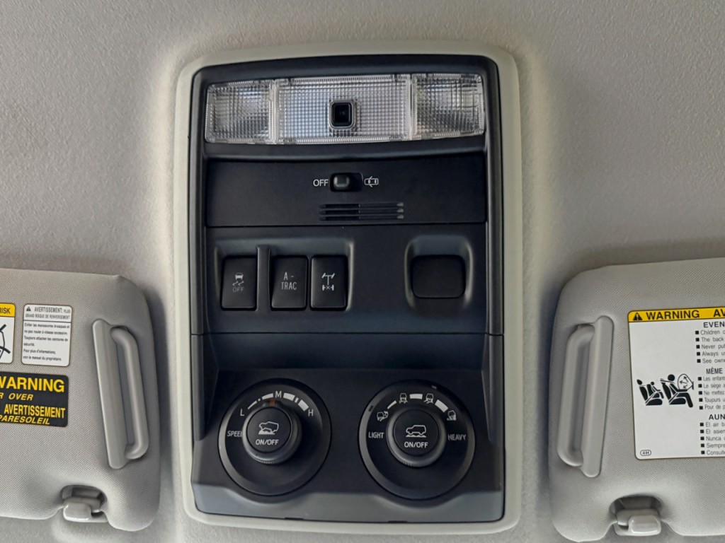 2016 Toyota 4Runner Image 27