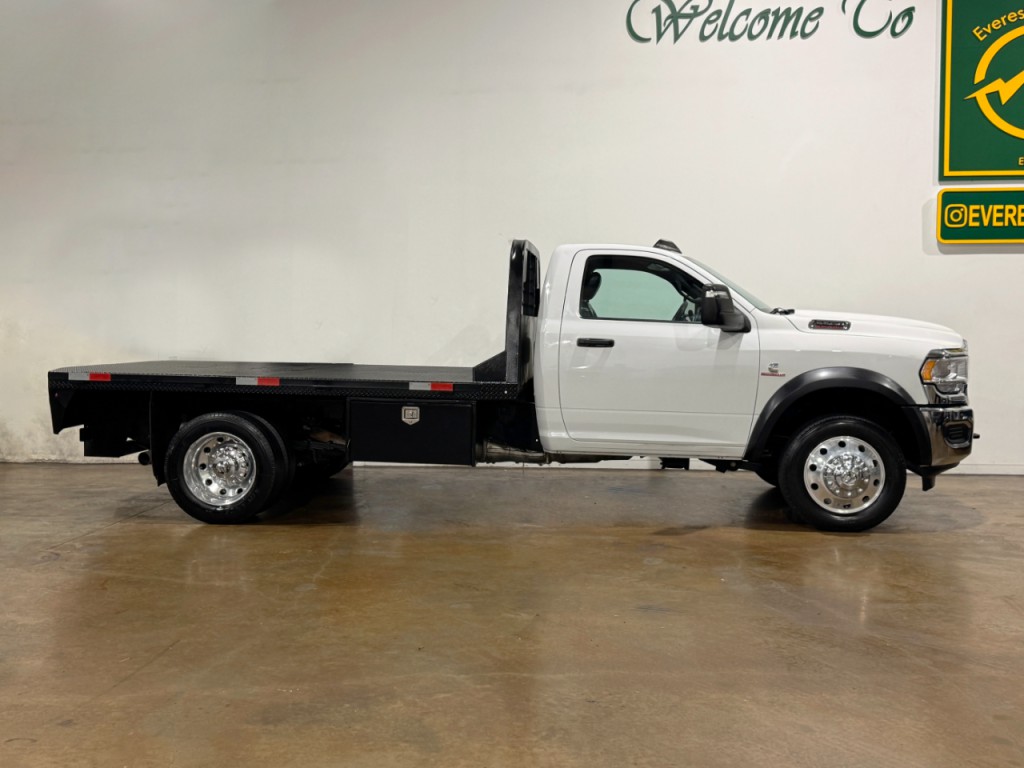 2023 RAM 5500 Image 9