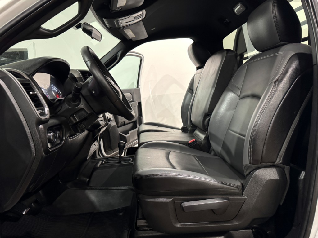 2023 RAM 5500 Image 12
