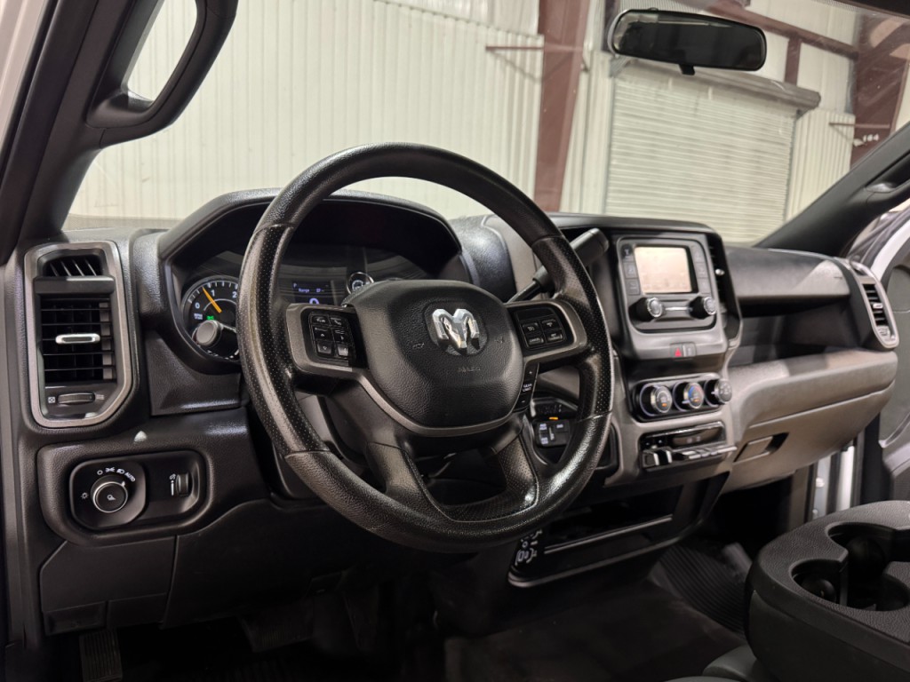 2022 RAM 3500 Image 3