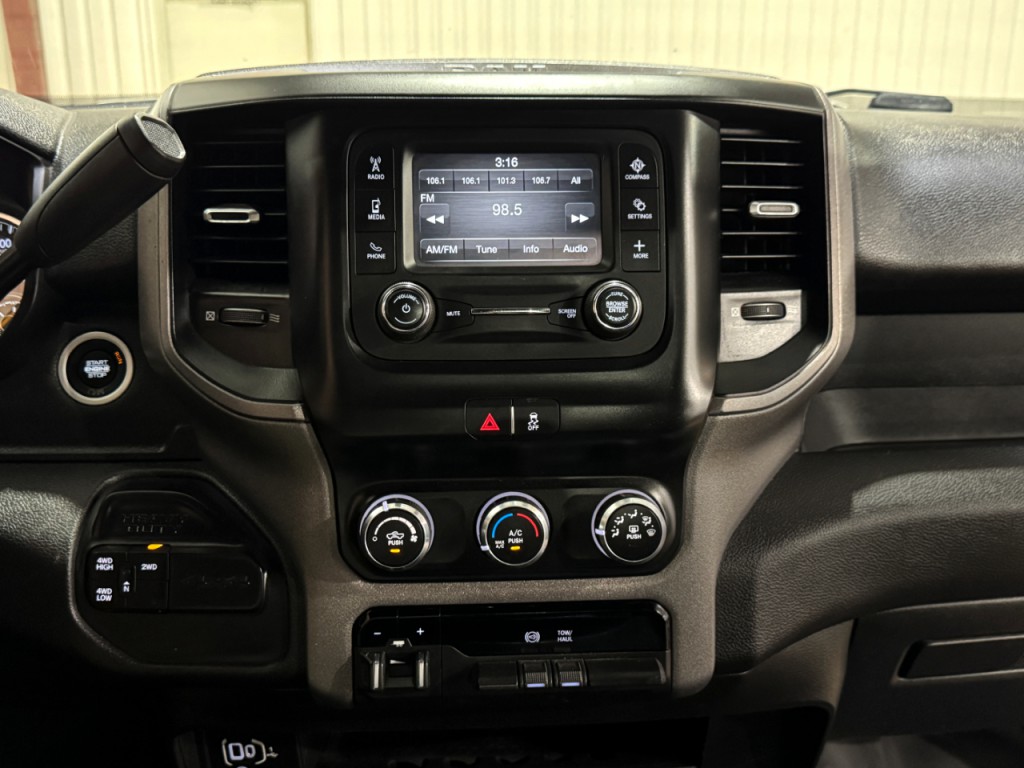 2022 RAM 3500 Image 5