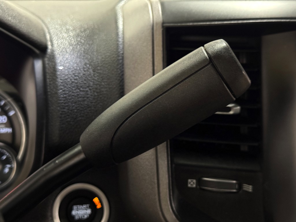 2022 RAM 3500 Image 9