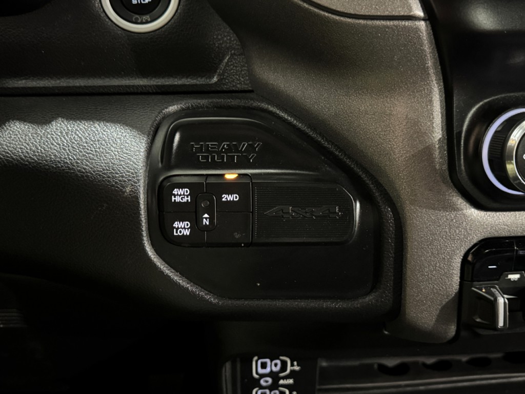 2022 RAM 3500 Image 11