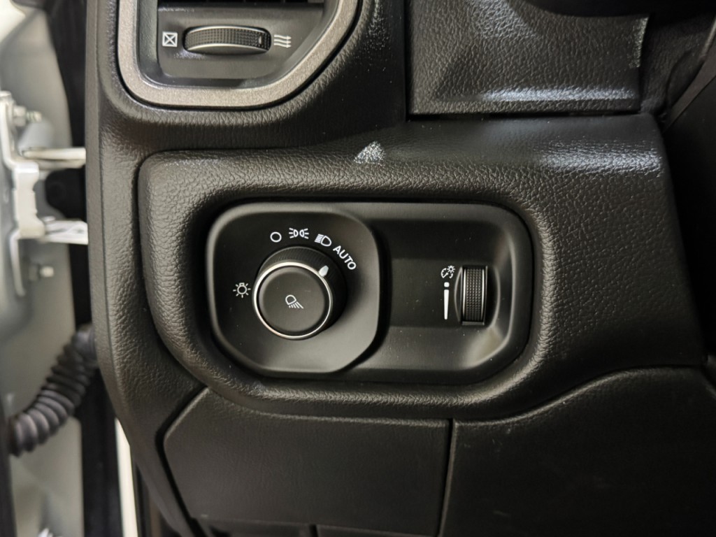2022 RAM 3500 Image 14