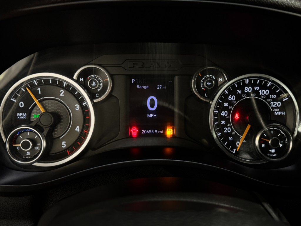 2022 RAM 3500 Image 26
