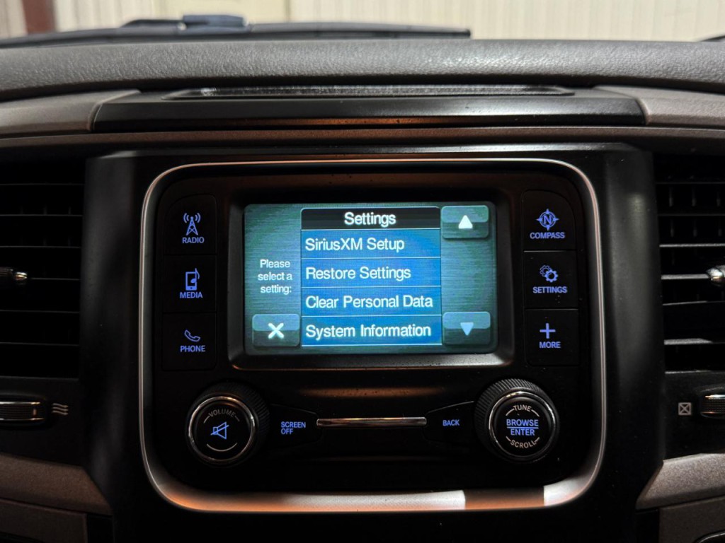 2018 RAM 2500 Image 32