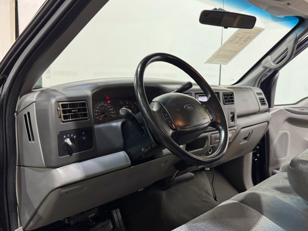 2002 Ford F-250 Image 9