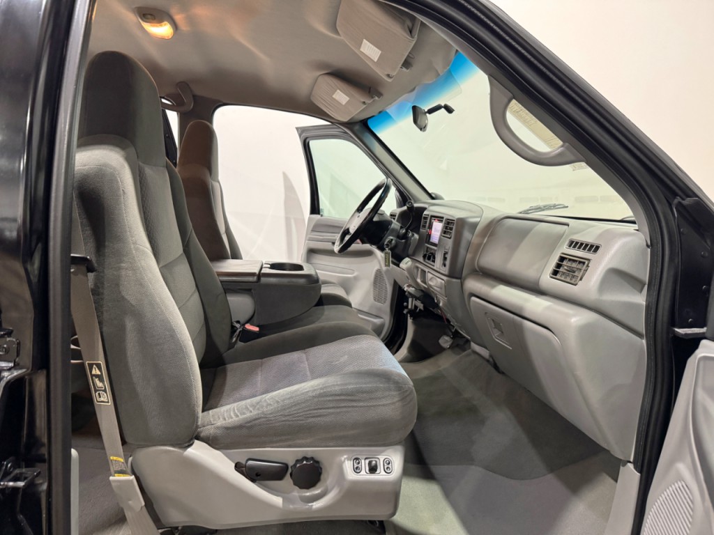 2002 Ford F-250 Image 13