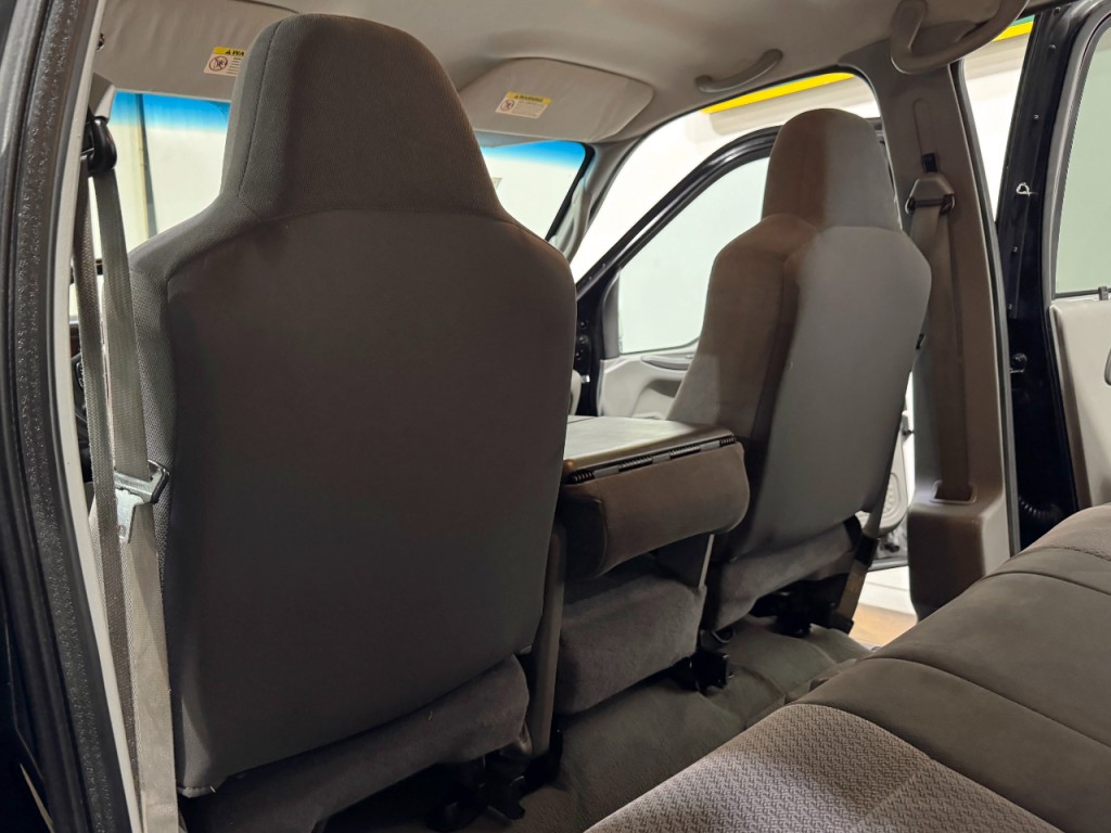 2002 Ford F-250 Image 16